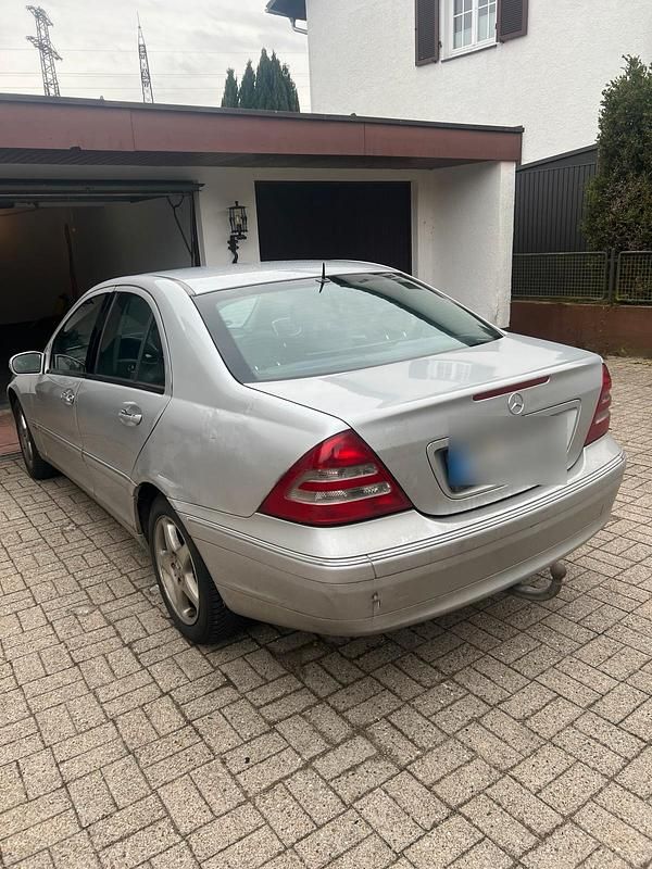 Gebraucht Mercedes C200 163 PS (119 kW) 2001 Grau Limousine