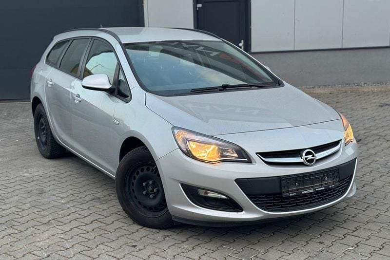 Gebraucht Opel Astra Style 110 PS (80 kW) 2015 Silber Kombi