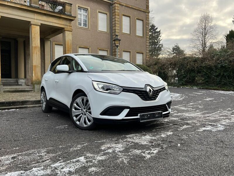 Gletscherweiss Gebraucht 2017 Renault Scénic IV Life Van / Kleinbus | 8.300 € (Superpreis) - Bild 1/4