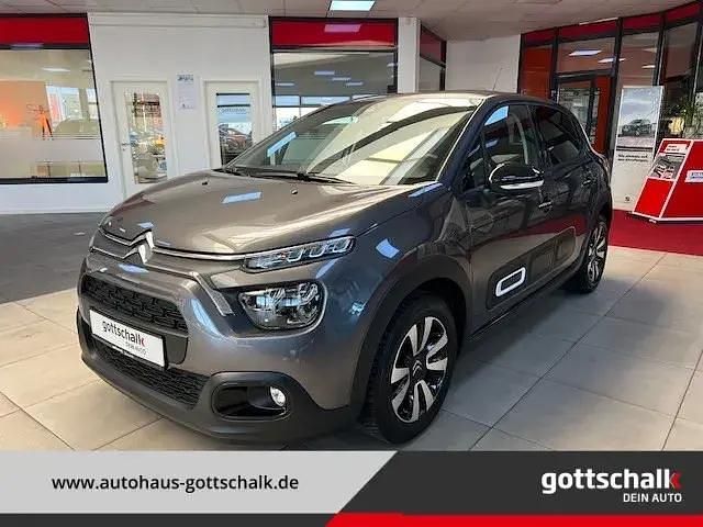Lackierung platiniumgrau/metallic klarlack Gebraucht 2024 Citroën C3 PureTech Kleinwagen | 15.900 € (Fairer Preis) - Bild 1/4