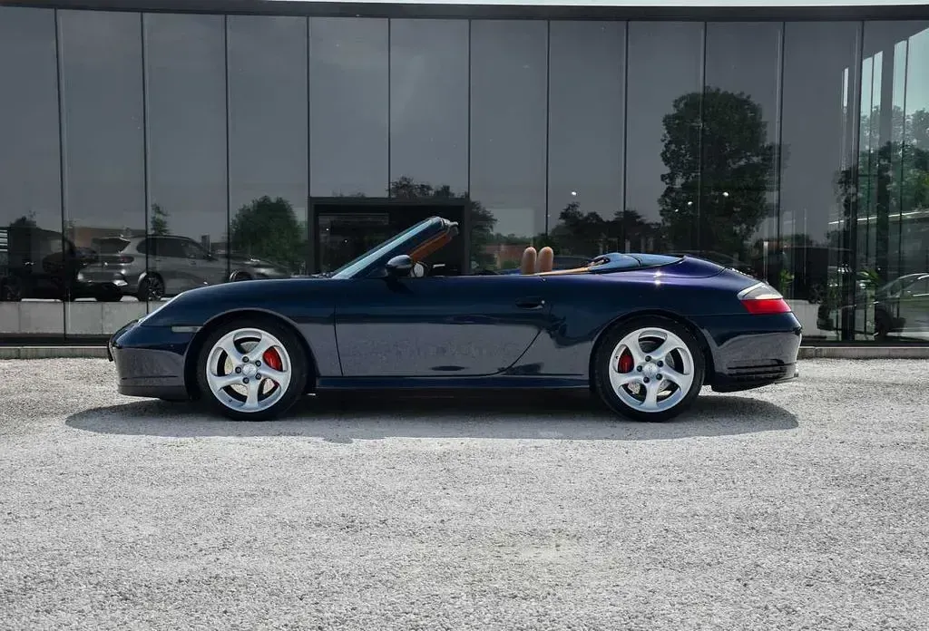 Gebraucht Porsche 996 320 PS (235 kW) 2004 Blau Cabrio