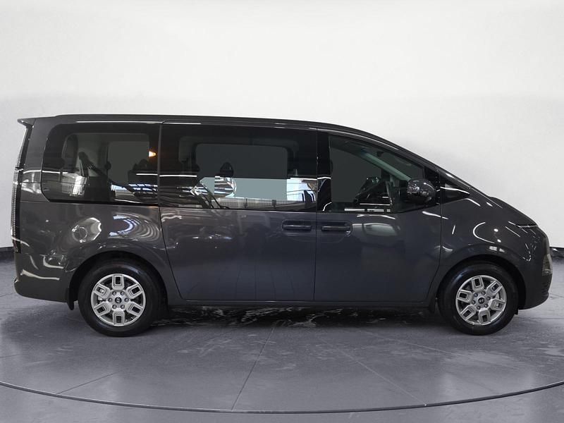 Gebraucht Hyundai Staria Trend 252 PS (185 kW) 2025 Grau Van / Kleinbus