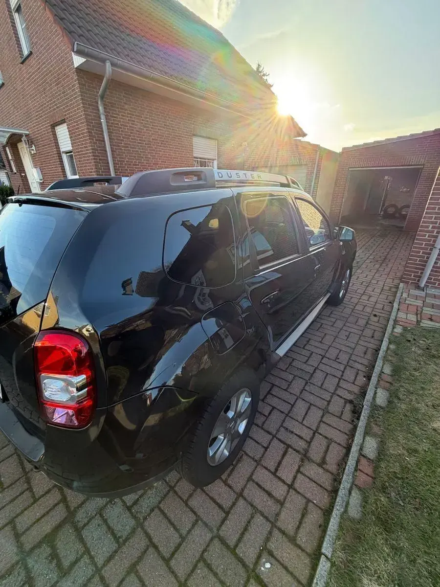 Gebraucht Dacia Duster Prestige 125 PS (91 kW) 2017 Schwarz SUV