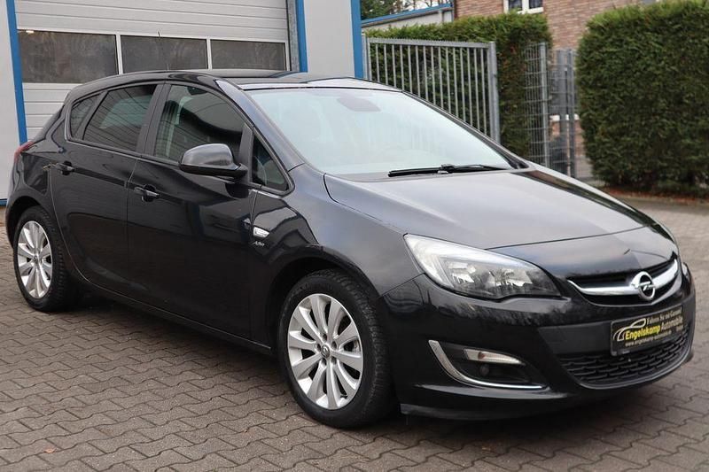 Schwarz Gebraucht 2013 Opel Astra Active Limousine | 3.490 € (Guter Preis) - Bild 1/4