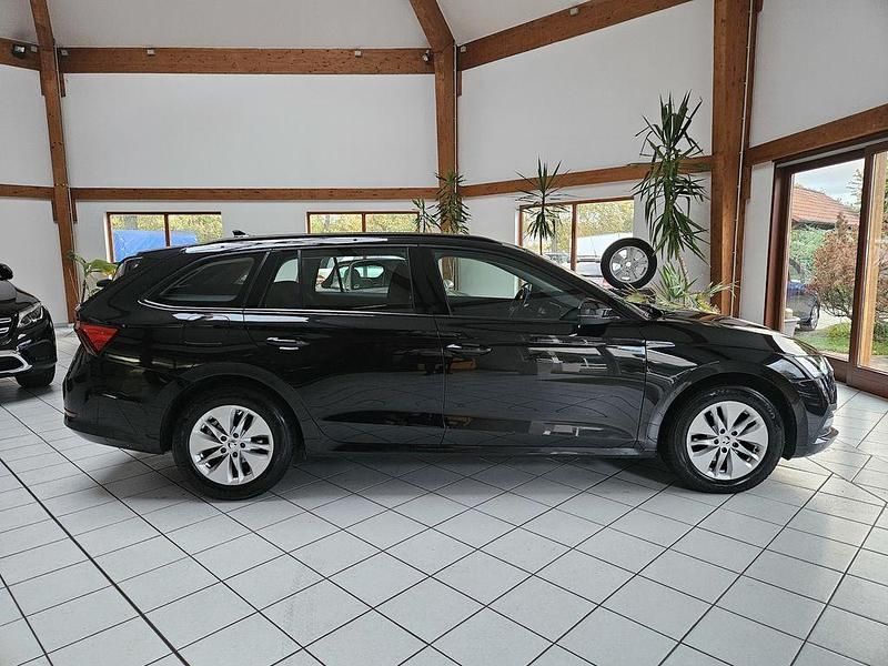 Gebraucht Skoda Octavia Ambition 150 PS (110 kW) 2022 Schwarz Kombi