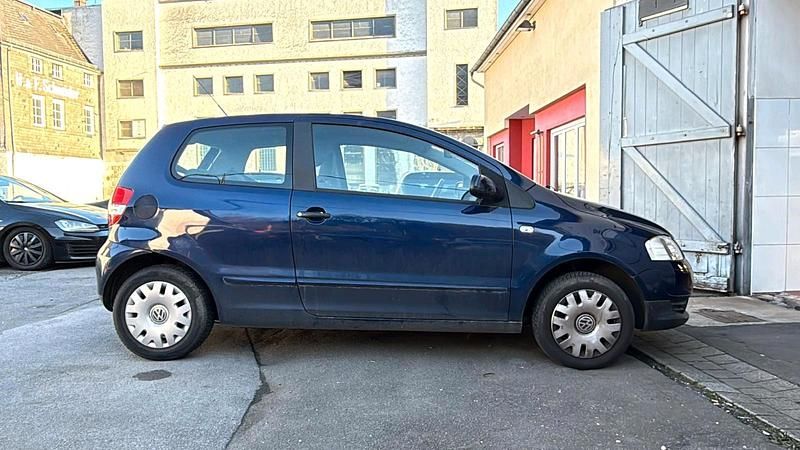 Gebraucht VW Fox Refresh 55 PS (40 kW) 2009 Blau Kleinwagen