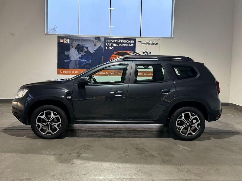 Gebraucht Dacia Duster Comfort 109 PS (80 kW) 2018 Grau SUV