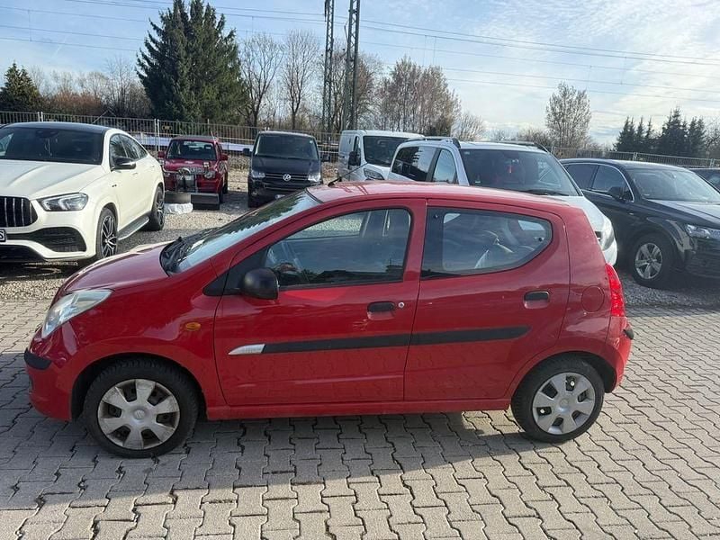 Gebraucht Suzuki Alto 68 PS (50 kW) 2011 Rot Kleinwagen