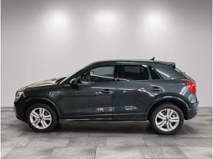 Gebraucht Audi Q2 Advanced Plus 116 PS (85 kW) 2025 Grau (manhattangrau metallic) SUV