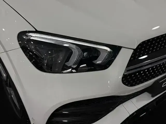 Gebraucht Mercedes GLE400 AMG line 330 PS (242 kW) 2021 Weiß SUV