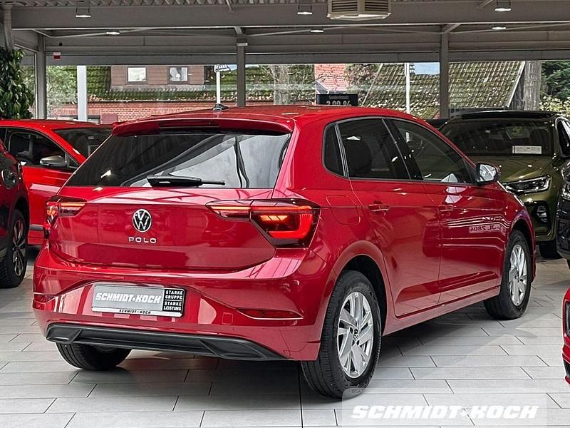 Gebraucht VW Polo Style 95 PS (69 kW) 2022 Rot Kleinwagen