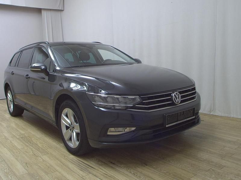 Gebraucht VW Passat Business 150 PS (110 kW) 2020 Grau Limousine