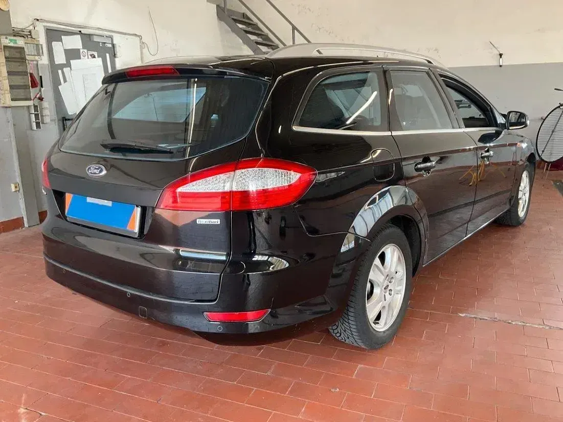 Gebraucht Ford Mondeo Titanium 145 PS (106 kW) 2009 Schwarz Kombi
