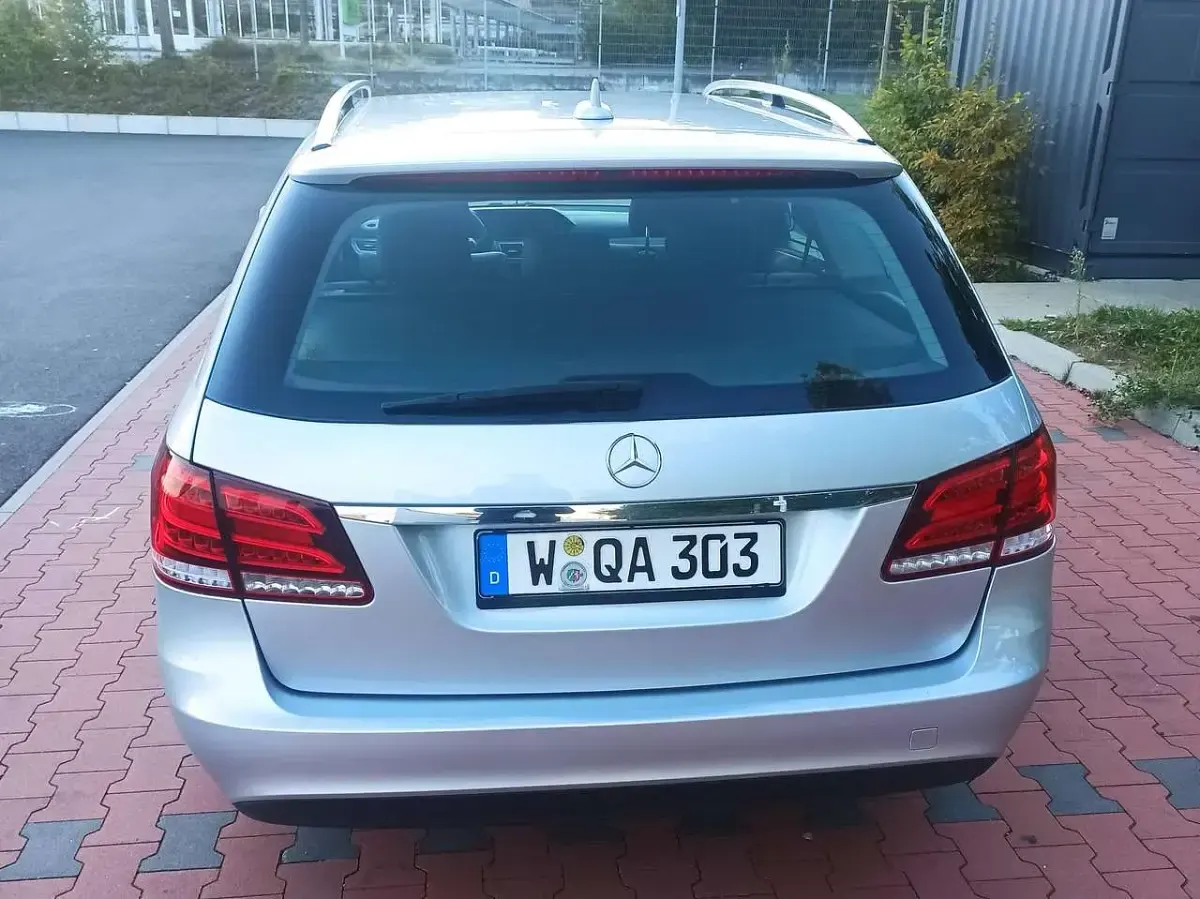 Gebraucht Mercedes E200 136 PS (100 kW) 2016 Silber Kombi