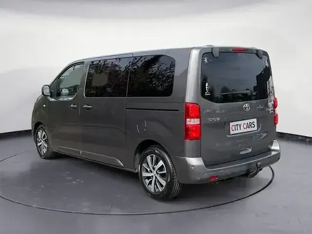 Gebraucht Toyota Proace Verso Comfort 150 PS (110 kW) 2016 Grau Kombi