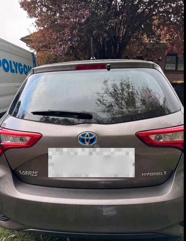 Gebraucht Toyota Yaris Hybrid 73 PS (53 kW) 2017 Grau Kleinwagen