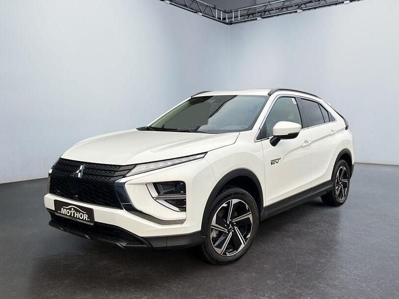 Gebraucht Mitsubishi Eclipse Cross Basis 188 PS (138 kW) 2022 Andenweiss (s) SUV