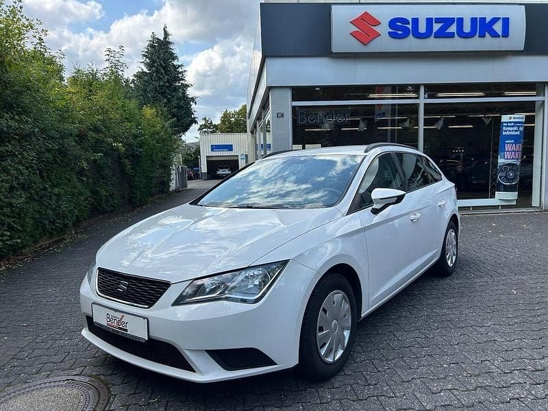 Weiß Gebraucht 2015 Seat Leon ST Reference Kombi | 8.900 € (Fairer Preis) - Bild 1/4