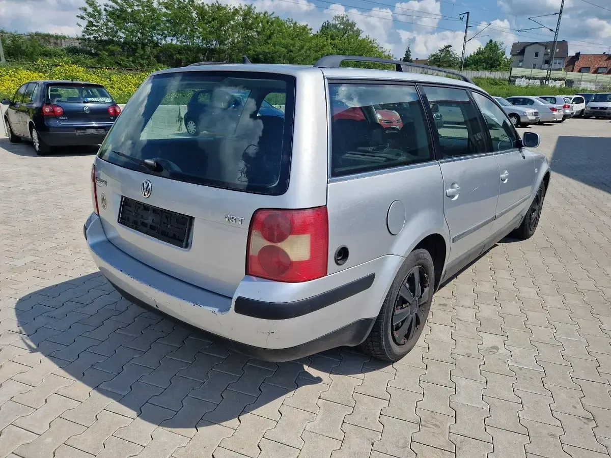 Gebraucht VW Passat 150 PS (110 kW) 2002 Silber Kombi