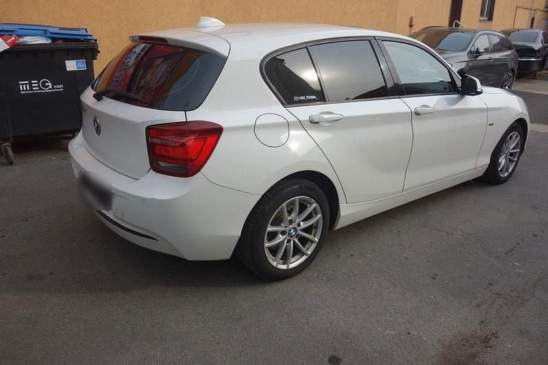 Gebraucht BMW 118 Sport Line 143 PS (105 kW) 2013 Weiß Kleinwagen