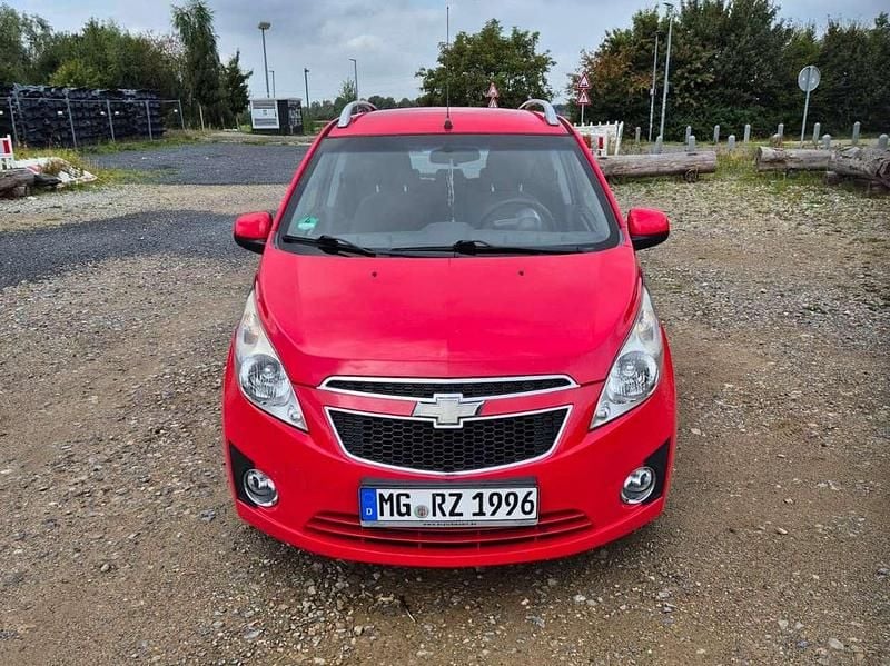 Rot Gebraucht 2010 Chevrolet Spark LS Kleinwagen | 2.000 € (Fairer Preis) - Bild 1/4