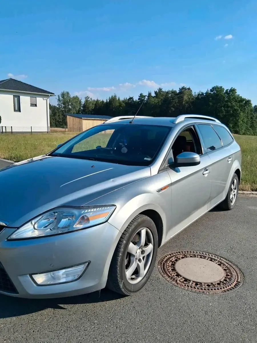 Gebraucht Ford Mondeo 145 PS (106 kW) 2007 Limousine