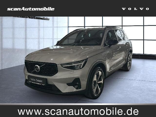 Silver dawn / (metallic) Gebraucht 2023 Volvo XC40 Plus SUV | 31.990 € (Guter Preis) - Bild 1/4