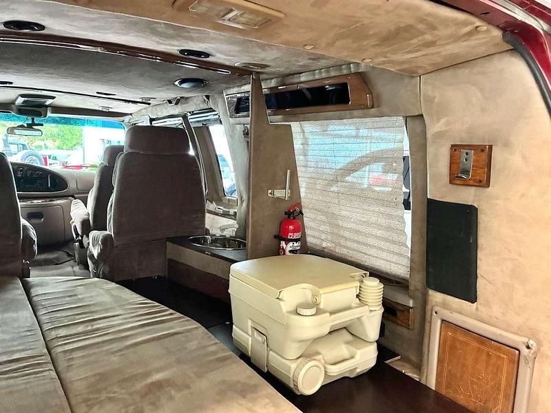 Gebraucht Ford Econoline 215 PS (158 kW) 1997 Rot Van / Kleinbus