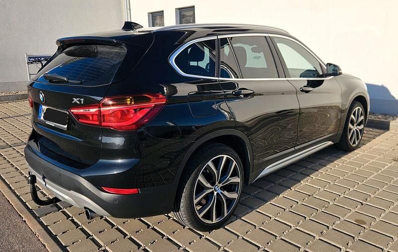 Gebraucht BMW X1 192 PS (141 kW) 2015 Schwarz SUV