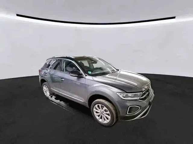 Używany VW T-Roc Style 150 KM (110 kW) 2022 Szary SUV