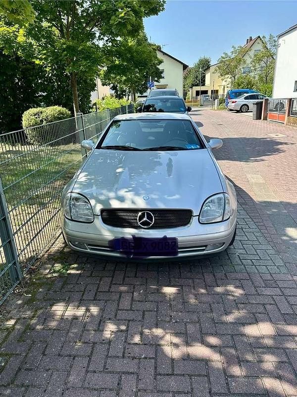 Silber Gebraucht 1998 Mercedes SLK230 Cabrio | 2.500 € (Superpreis) - Bild 1/3