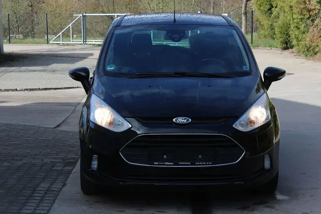 Używany Ford B-MAX SYNC Edition 101 KM (74 kW) 2016 Czarny Minivan