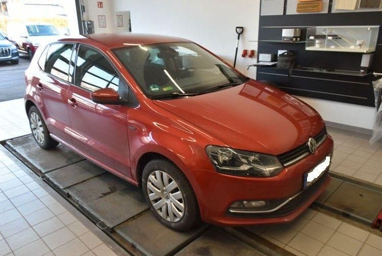Gebraucht VW Polo LOUNGE 90 PS (66 kW) 2015 Rot Limousine