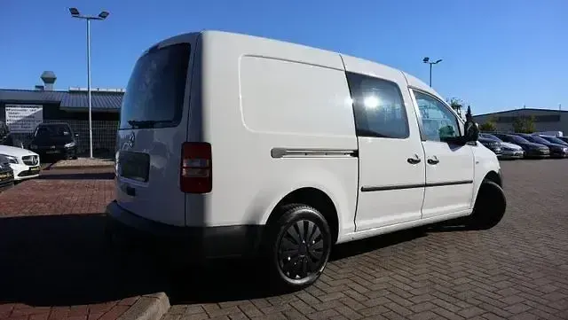 Second-hand VW Caddy 102 CP (75 kW) 2013 Andere Monovolum