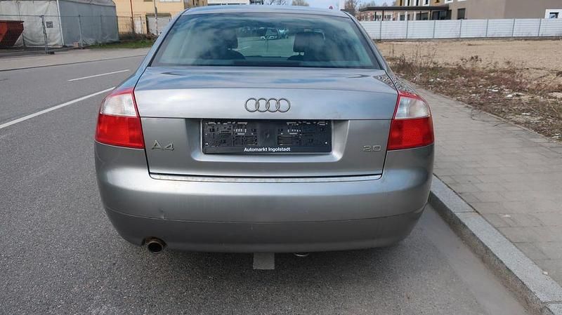 Gebraucht Audi A4 131 PS (96 kW) 2004 Silber Limousine