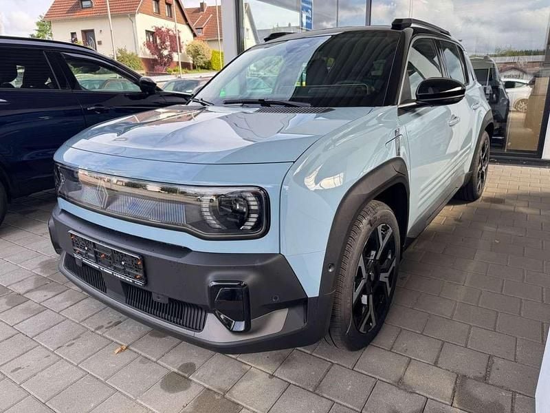 Kumulus blau mit black pearl Gebraucht 2025 Renault 4 E-Tech Komfort SUV | 34.990 € (Guter Preis) - Bild 1/4