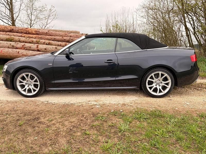 Usata Audi A5 Cabriolet Comfort 190 CV (139 kW) 2015 Blu Cabrio