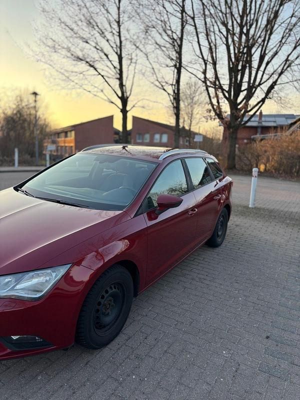 Gebraucht Seat Leon 105 PS (77 kW) 2014 Rot Kombi