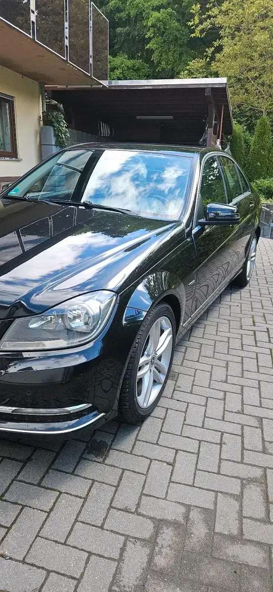 Gebraucht Mercedes C180 Avantgarde 156 PS (114 kW) 2011 Schwarz Limousine