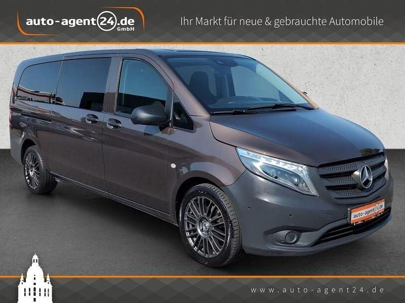Braun Gebraucht 2015 Mercedes Vito Van / Kleinbus | 27.490 € - Bild 1/4