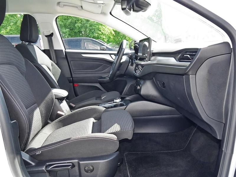 Gebraucht Ford Focus Titanium 116 PS (85 kW) 2024 Weiß Kombi