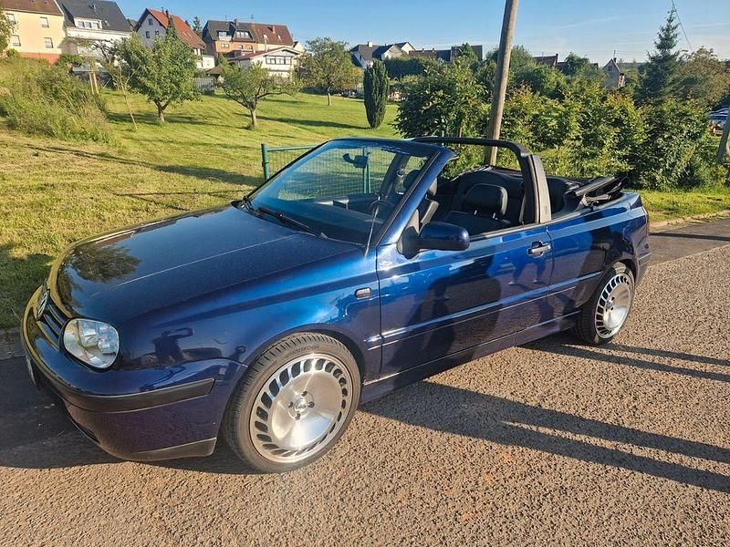 Blau Gebraucht 2000 VW Golf Cabriolet Comfortline Cabrio | 2.100 € (Guter Preis) - Bild 1/4