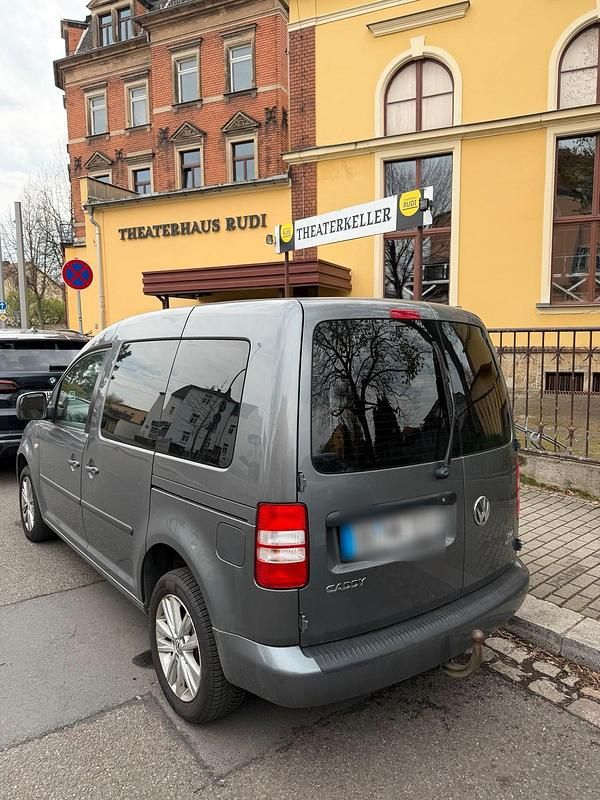 Usata VW Caddy 102 CV (75 kW) 2013 Grigio Monovolume