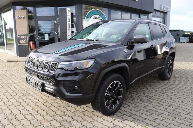 Schwarz Gebraucht 2021 Jeep Compass Trailhawk SUV | 24.990 € (Fairer Preis) - Bild 1/4