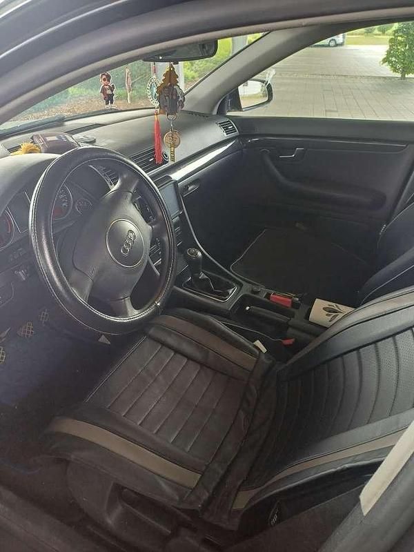 Gebraucht Audi A4 102 PS (75 kW) 2003 Schwarz Kombi