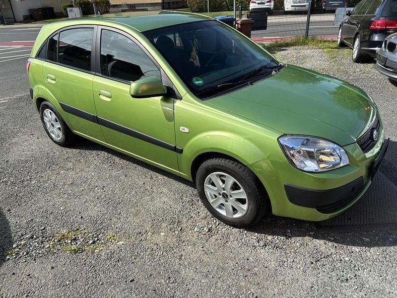 Gebraucht Kia Rio EX 97 PS (71 kW) 2005 Grün Limousine