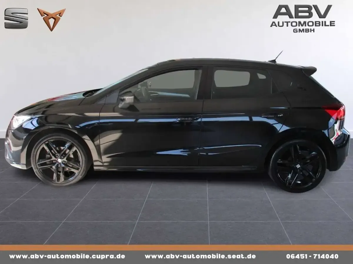 Gebraucht Seat Ibiza Black Edition 150 PS (110 kW) 2023 Mitternachtsschwarz Kleinwagen