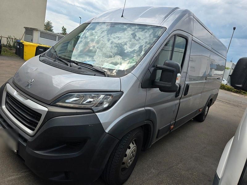 Silber Gebraucht 2021 Peugeot Boxer Van | 13.000 € (Superpreis) - Bild 1/2