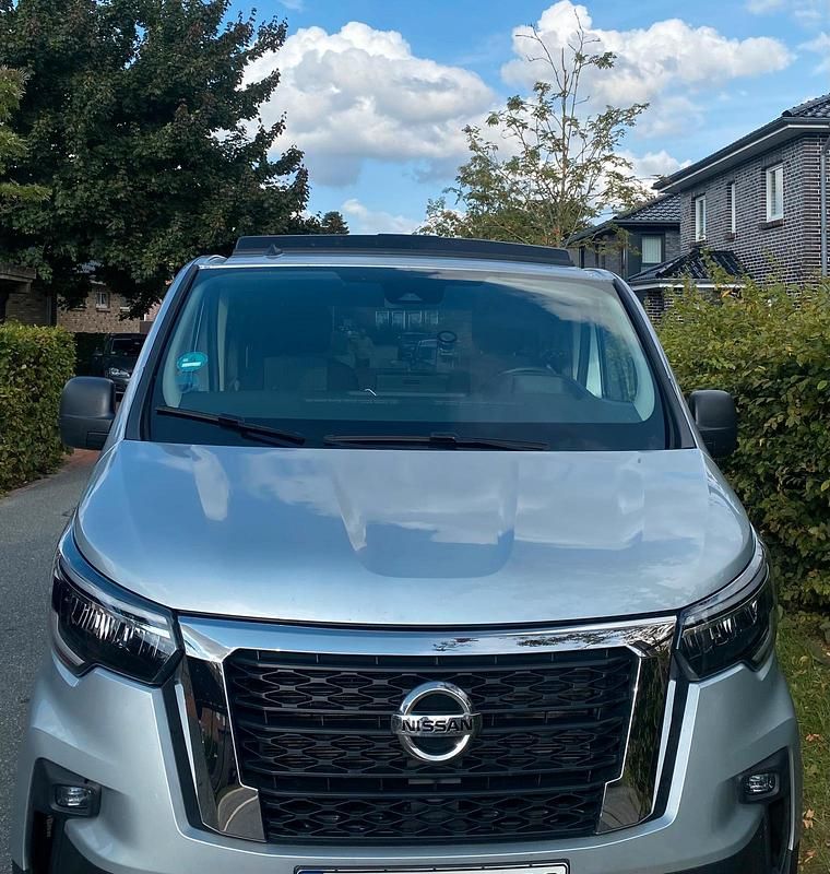Silber Gebraucht 2022 Nissan Primastar Acenta Van / Kleinbus | 38.500 € - Bild 1/4
