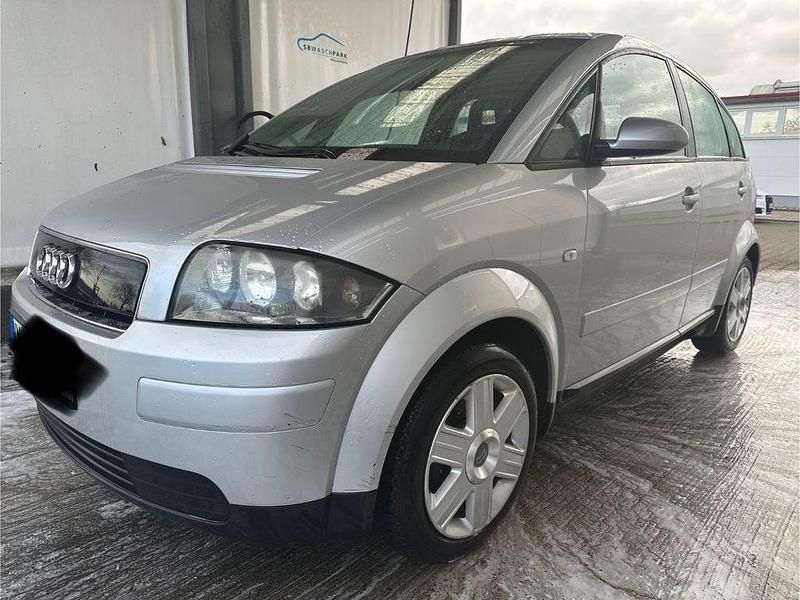 Silber Gebraucht 2000 Audi A2 Kleinwagen | 3.900 € (Etwas zu teuer) - Bild 1/4
